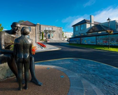 Monument in carrick on shannon